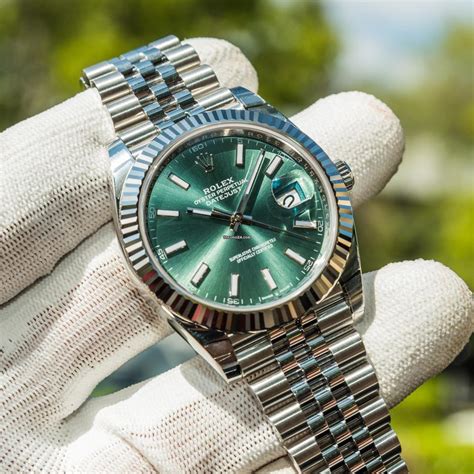 rolex datejust 41 green dial